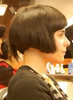 fryzury krótkie - uczesanie damskie z włosów krótkich zdjęcie numer 130